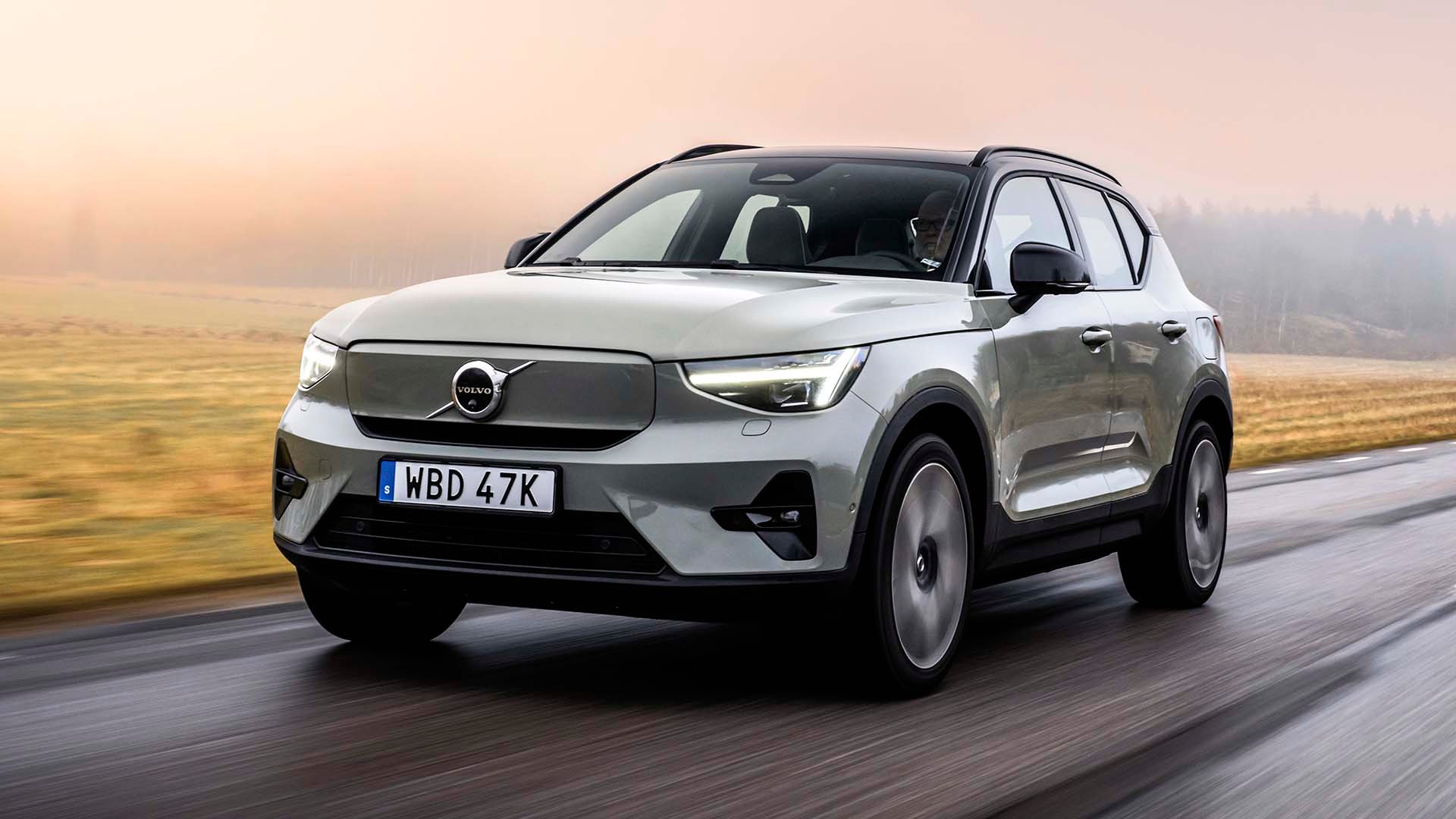 Volvo XC40 Review Prices 2025 AutoTrader UK